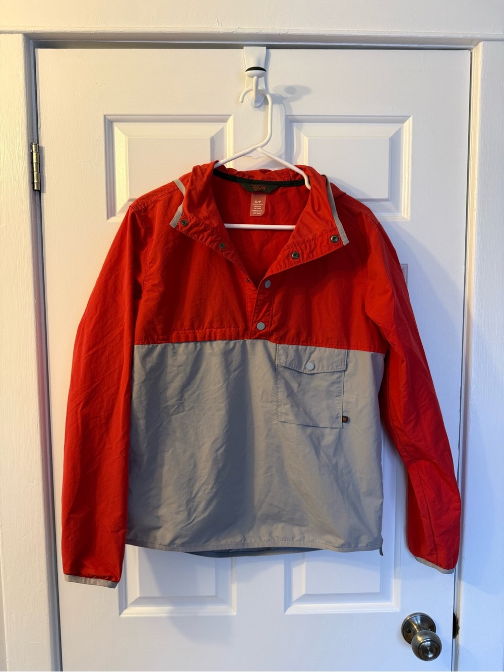 Mountain Hardwear Railay anorak windbreaker jacket